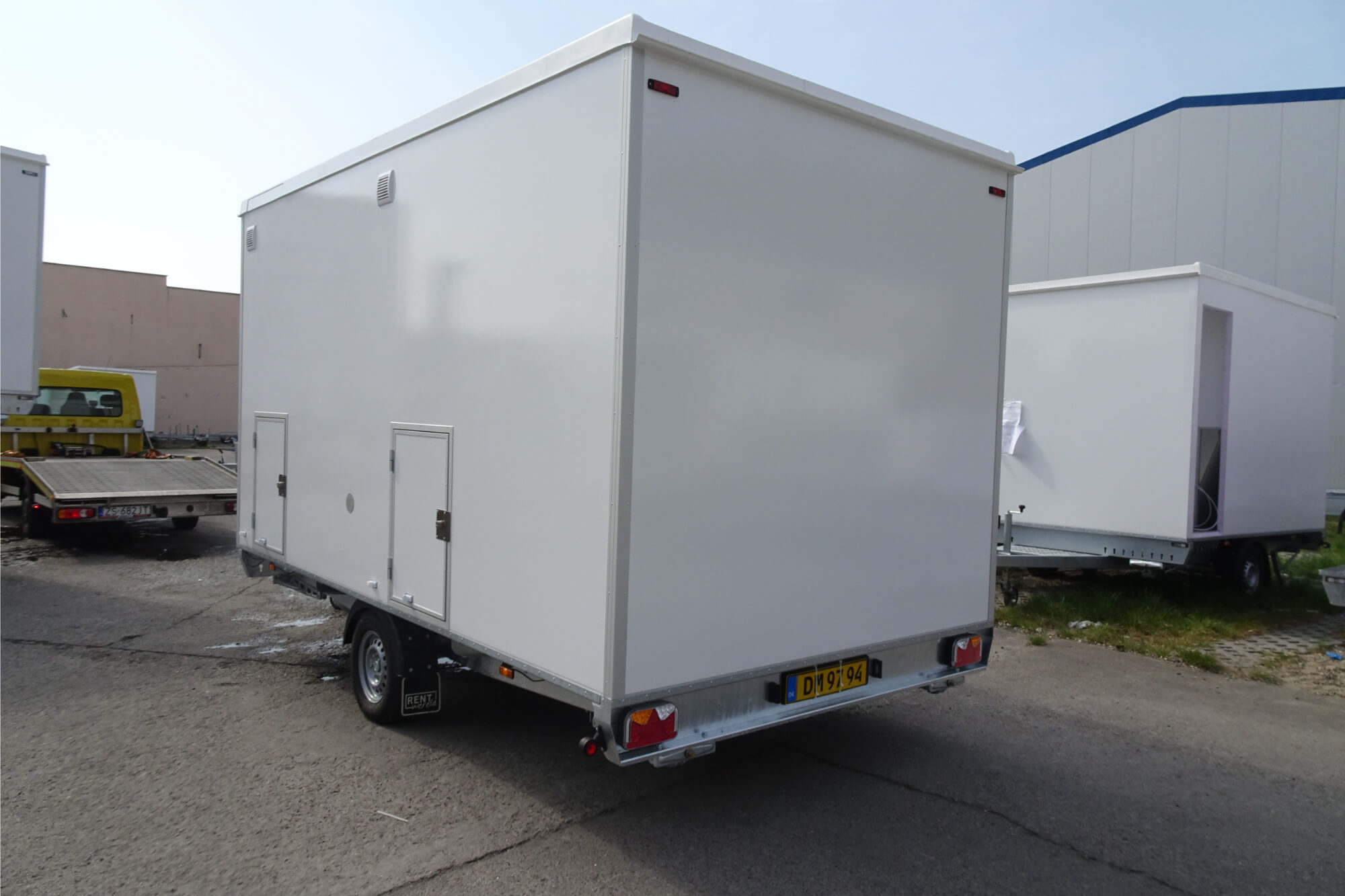 TYPE 418: Toilet - Douchewagen - 2 douches - vermaalpomp -Was:droog Combinatie3
