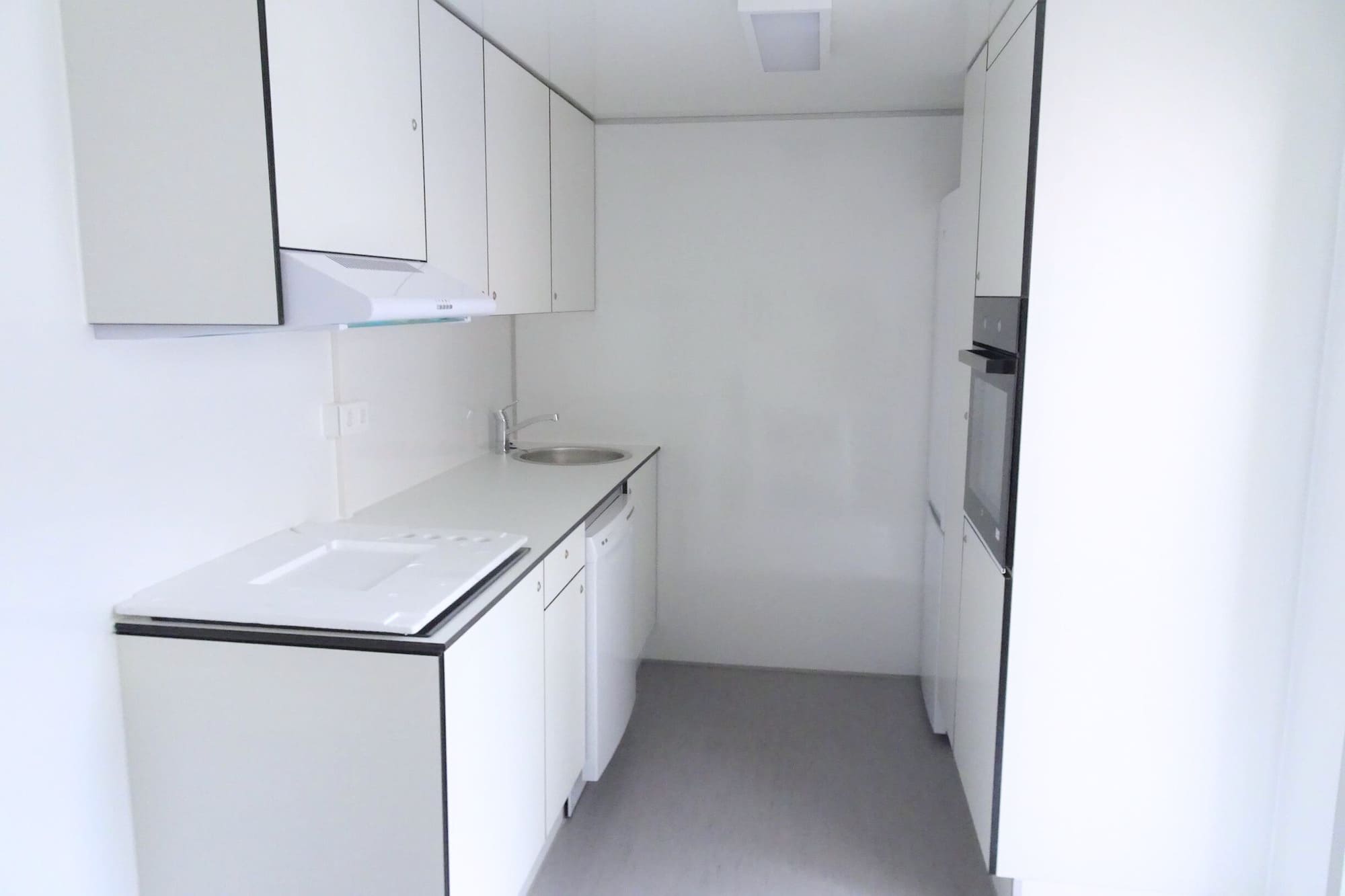 TYPE 570: Schaftwagen:kantoor - 4 personen - complete keuken - 1 douche - 1 toilet9